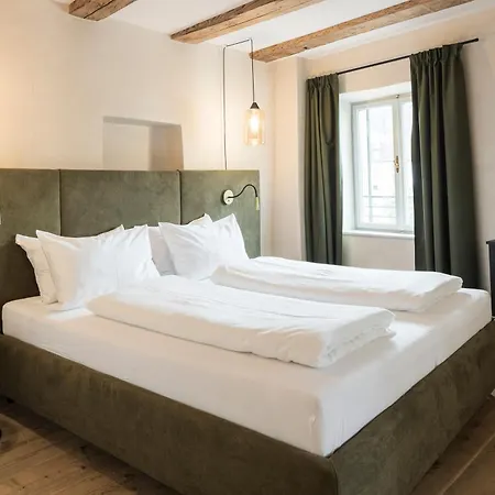 Appartement Alte Schmiede & *