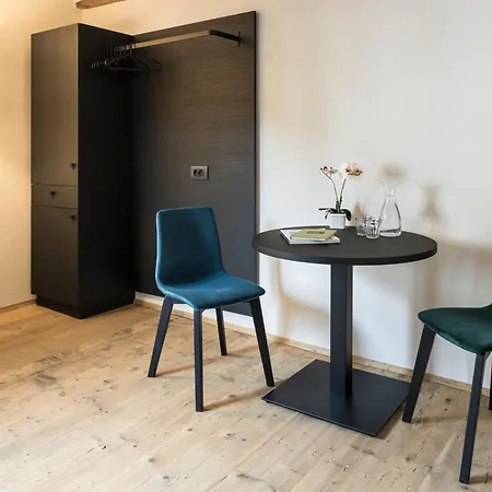 Alte Schmiede & Apartment Bolzano
