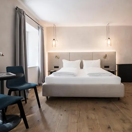 Appartement Alte Schmiede Apartments&rooms *