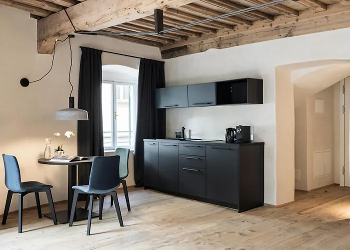 Alte Schmiede Apartments&rooms Bozen